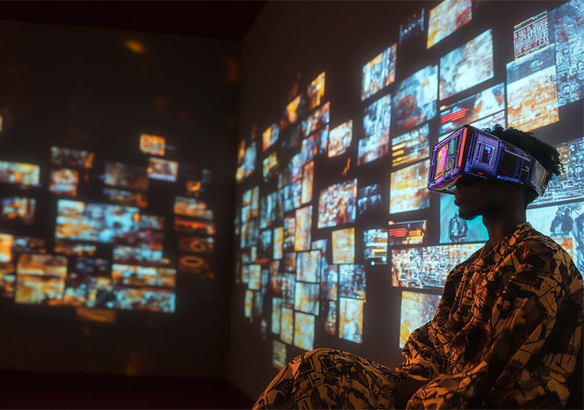 Una persona con gafas de realidad virtual